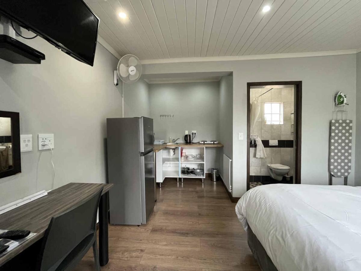 Halleria Self Catering Уайт-Ривер Экстерьер фото