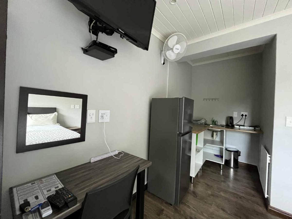 Halleria Self Catering Уайт-Ривер Экстерьер фото